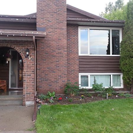 Newly Renovated Basement Suite! Lethbridge Exterior photo